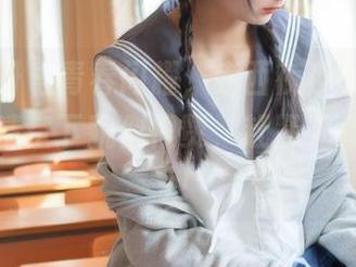 稚乖画册 - 青春闪耀，赤西夜夜的白丝双马尾，晴空下貌似很赞，赶紧下载一定不亏！