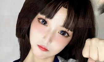 这组写真里居然有裤里丝，章鱼小童谣真会玩！