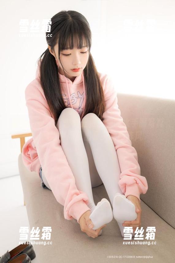 紧急企划-五更百鬼 紧急企划 - 直击!五更百鬼的水手服写真,脑海中闪现出夏天的那阵风