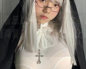微密圈 - 看葱油饼er的全套水手服，图片里的味道真复杂，这到底是海上还是厨房的呢？