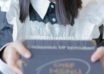 这不是普通的照片合集，是“过期米线线”姐姐的风云变幻