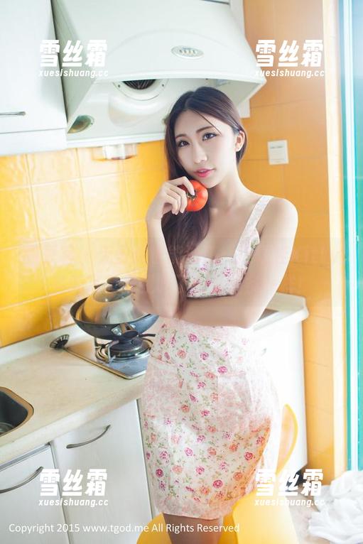 青豆客 - 无圣光也能油亮：施忆佳Kitty酱的写真像我吃了十斤油条一样！